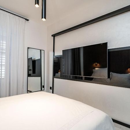 Agape Suite Old Town-Luxury Two Bedroom Apartment Дубровник Экстерьер фото