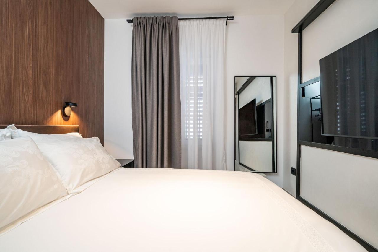Agape Suite Old Town-Luxury Two Bedroom Apartment Дубровник Экстерьер фото