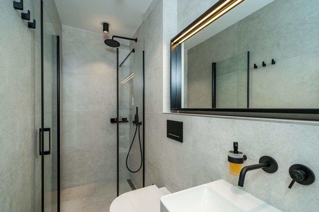 Agape Suite Old Town-Luxury Two Bedroom Apartment Дубровник Экстерьер фото