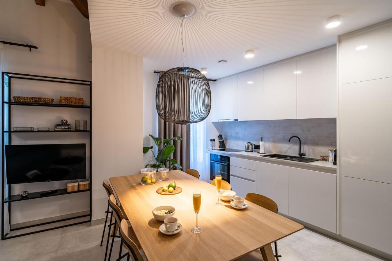 Agape Suite Old Town-Luxury Two Bedroom Apartment Дубровник Экстерьер фото
