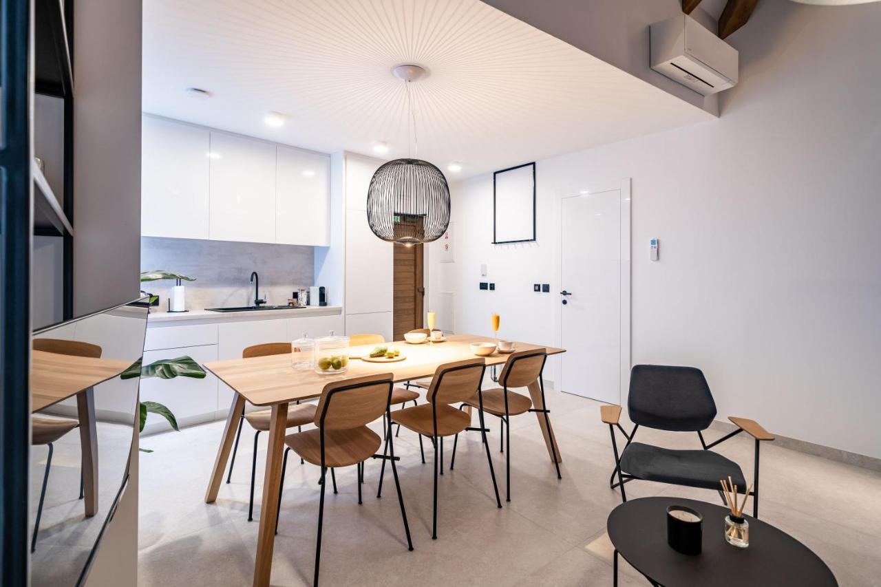 Agape Suite Old Town-Luxury Two Bedroom Apartment Дубровник Экстерьер фото
