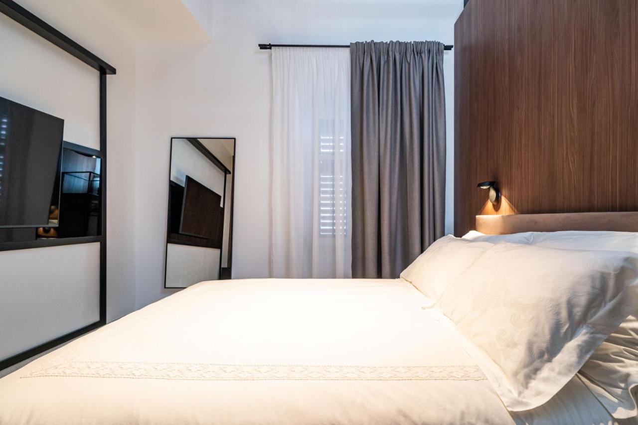 Agape Suite Old Town-Luxury Two Bedroom Apartment Дубровник Экстерьер фото